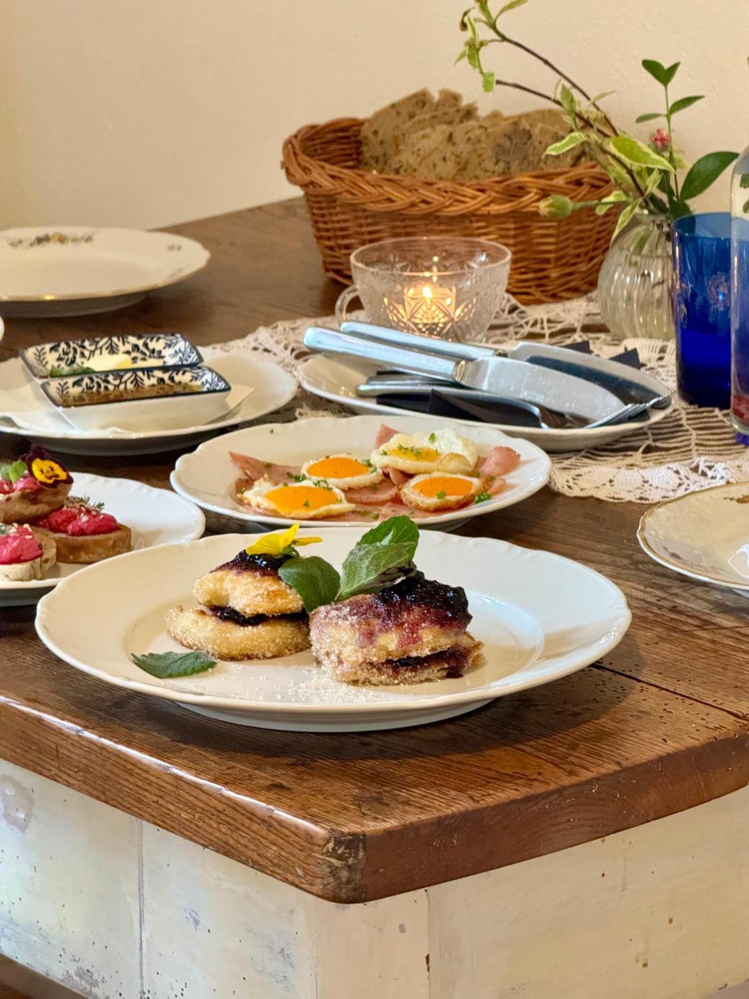 Restaurant A Penzion Na Cechach Hotel Korouhev Luaran gambar